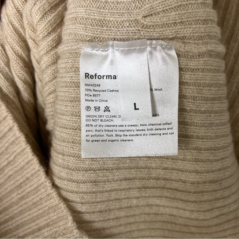 Reformation Victoria Cashmere Turtleneck Sweater I sand Beige Size Large Ribbed - Picture 5 of 5